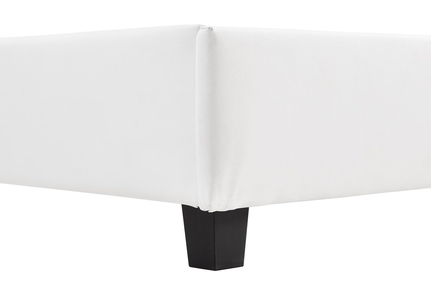 Mainstays Upholstered Bed - Queen - White Faux leather - Queen