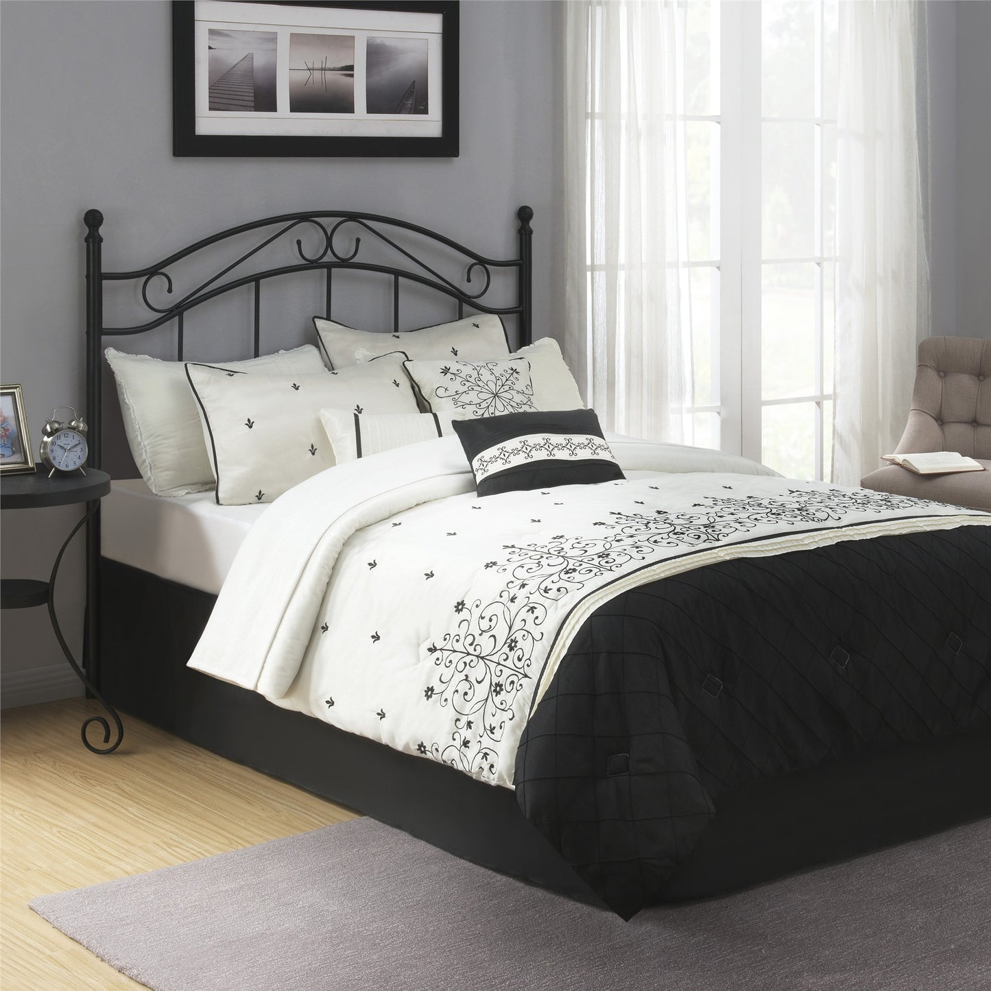 Mainstays Full/Queen Metal Headboard with Delicate Detailing, Black - Black