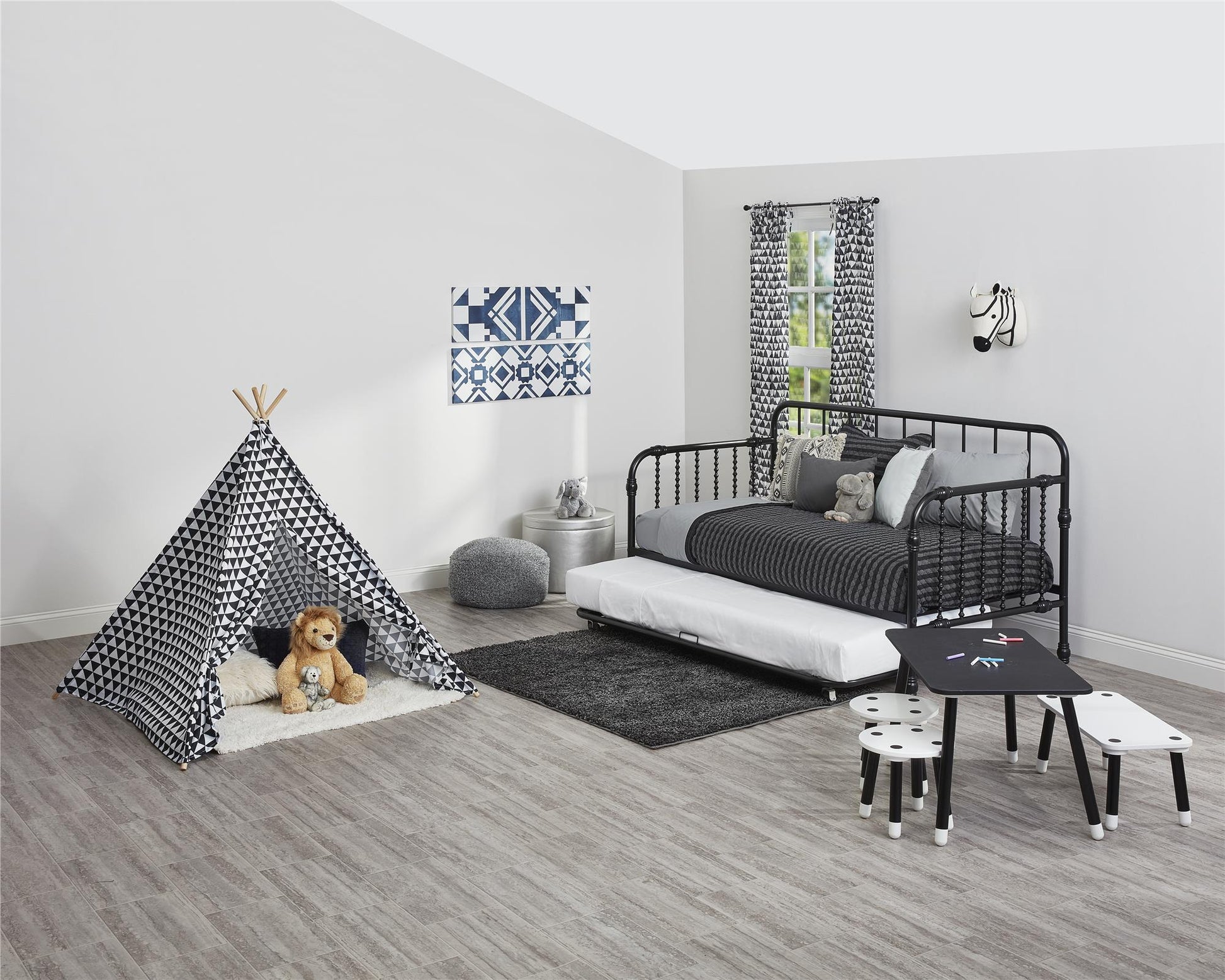 Monarch Hill Wren Metal Daybed and Trundle Set - Black - Twin