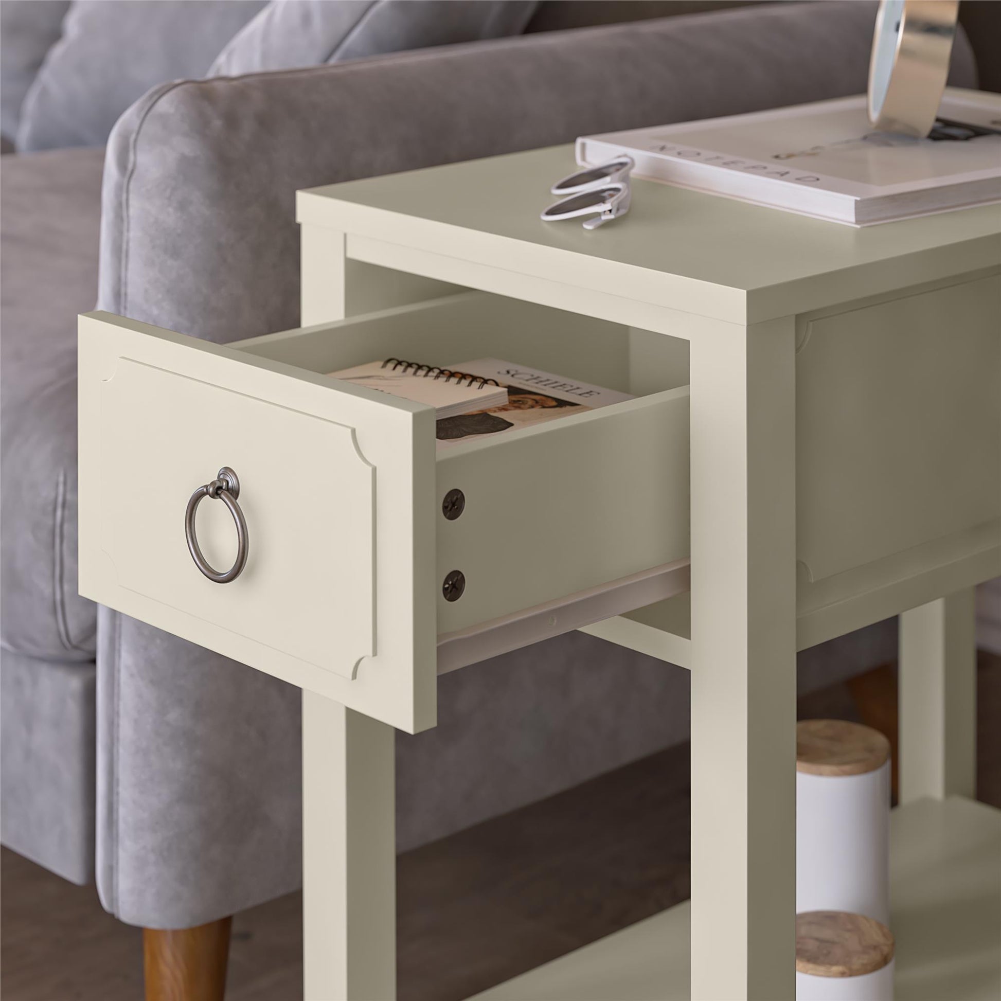 Her Majesty Narrow Side Table - White