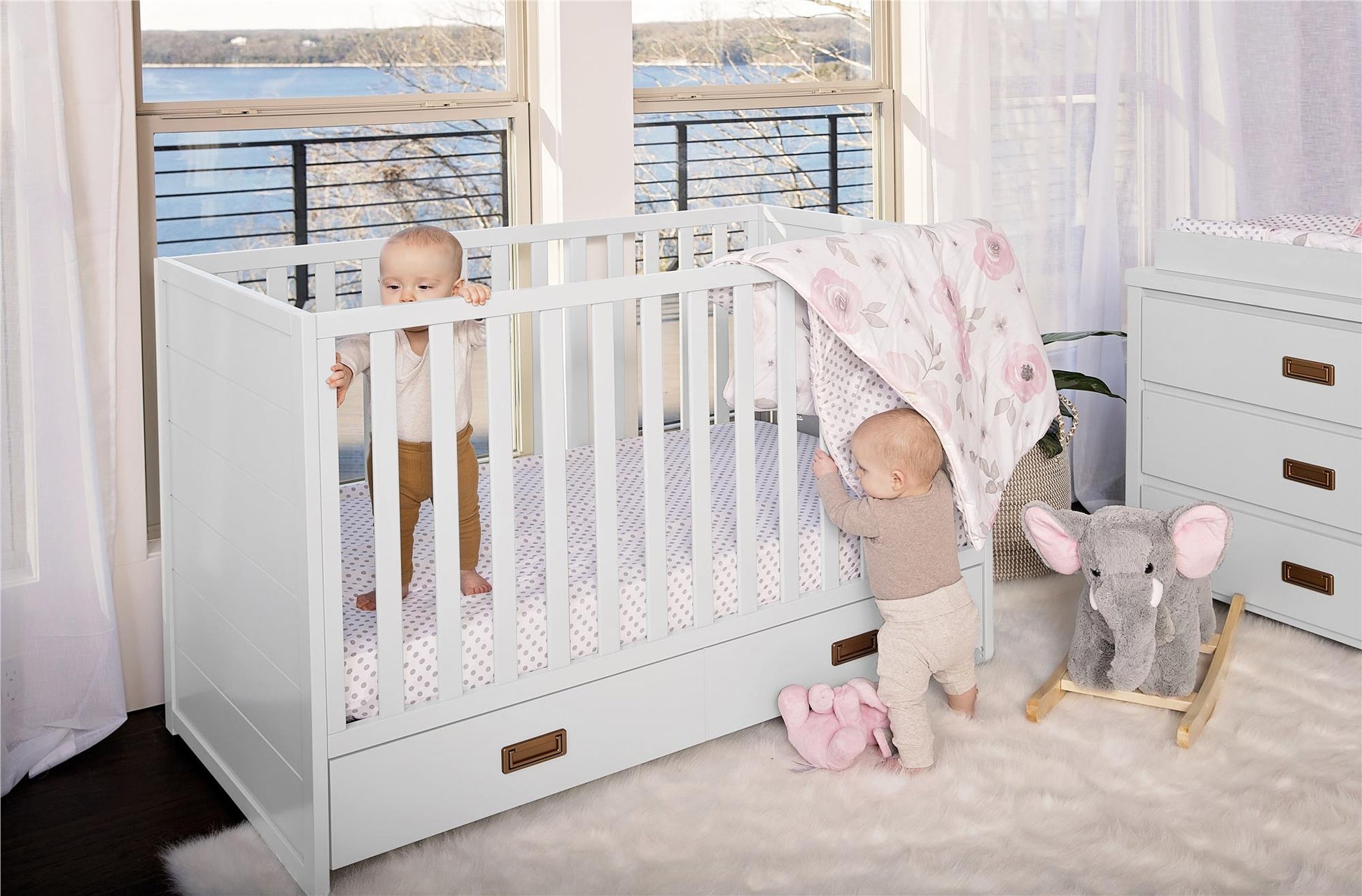 Haven 3 in 1 Convertible Wood Storage Crib - White