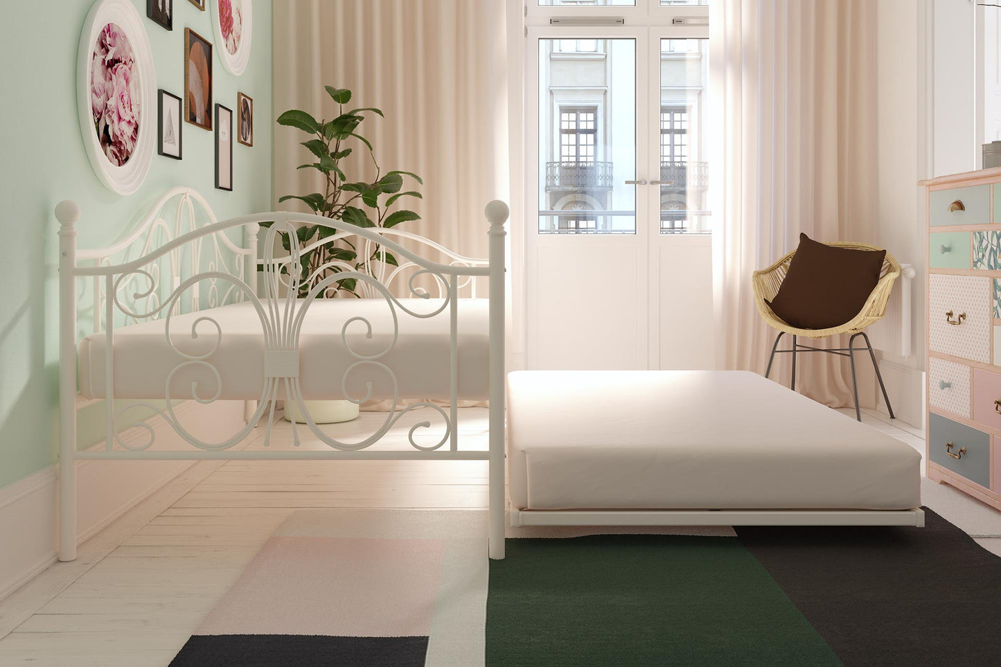 Bombay Victorian Metal Daybed and Trundle with Set - White - Twin
