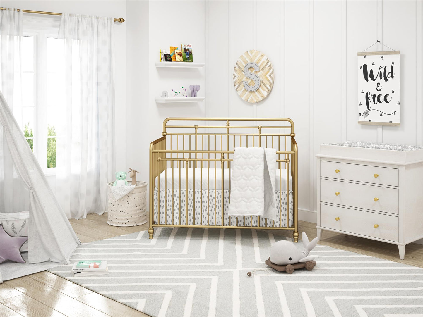 Monarch Hill Poppy 3 Drawer Changing Table with 2 Sets of Knobs - Ivory Oak