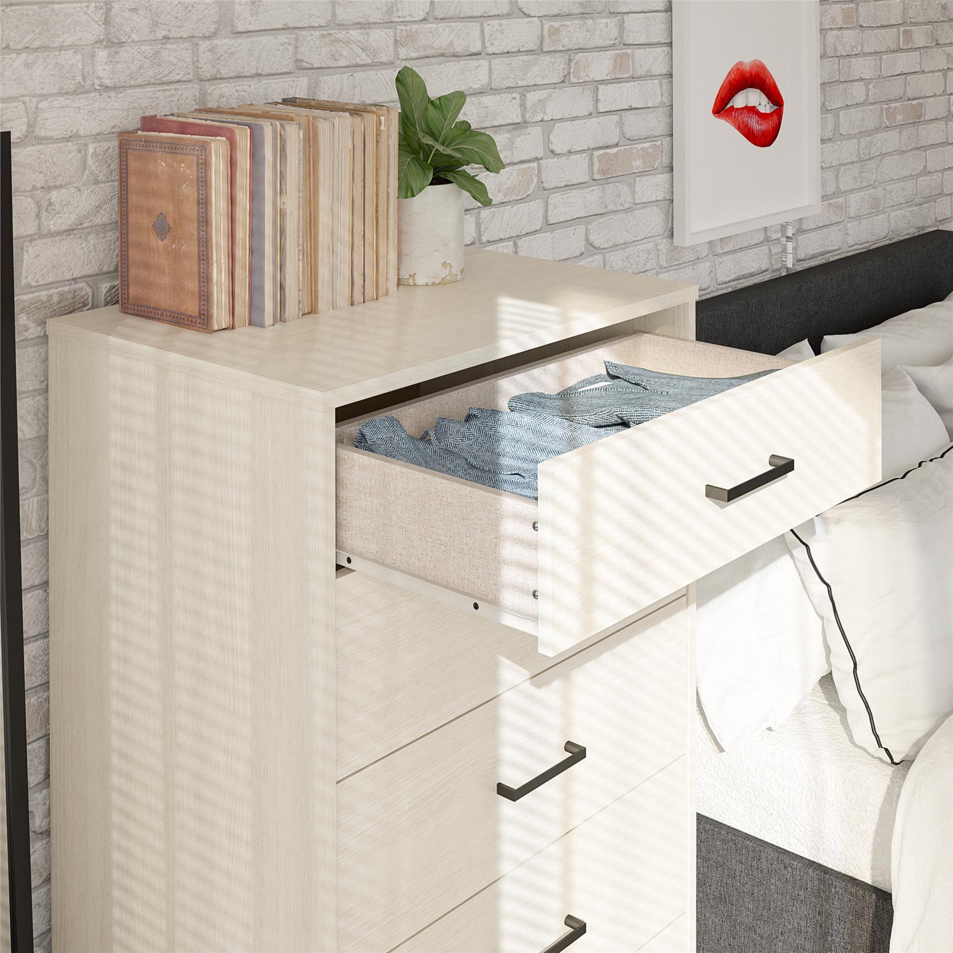 Kelly 5 Drawer Dresser, Ivory Oak - Ivory Oak