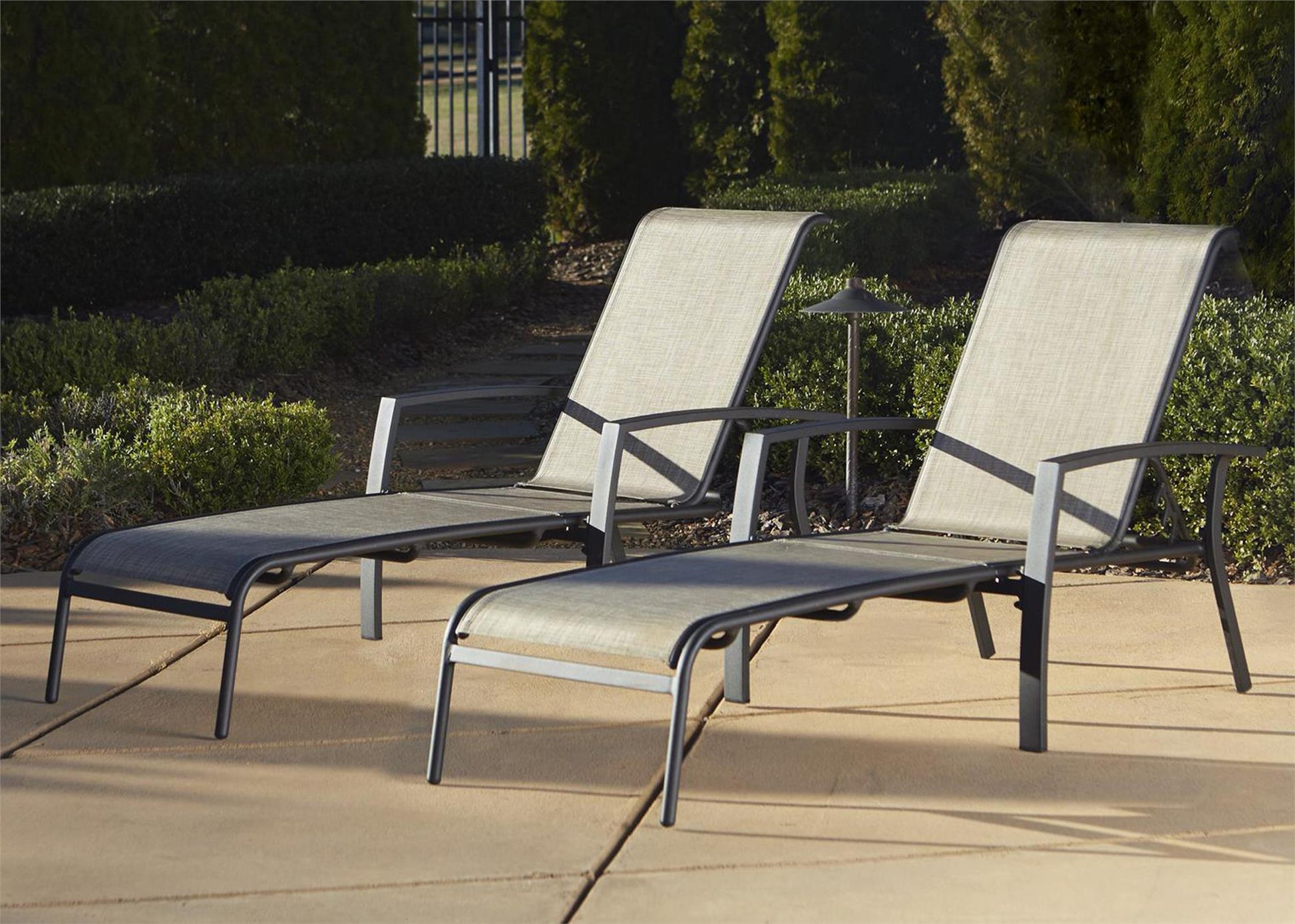 Outdoor Adjustable Aluminum Chaise Lounge Chairs, Set of 2 - Brown - 2-Pack